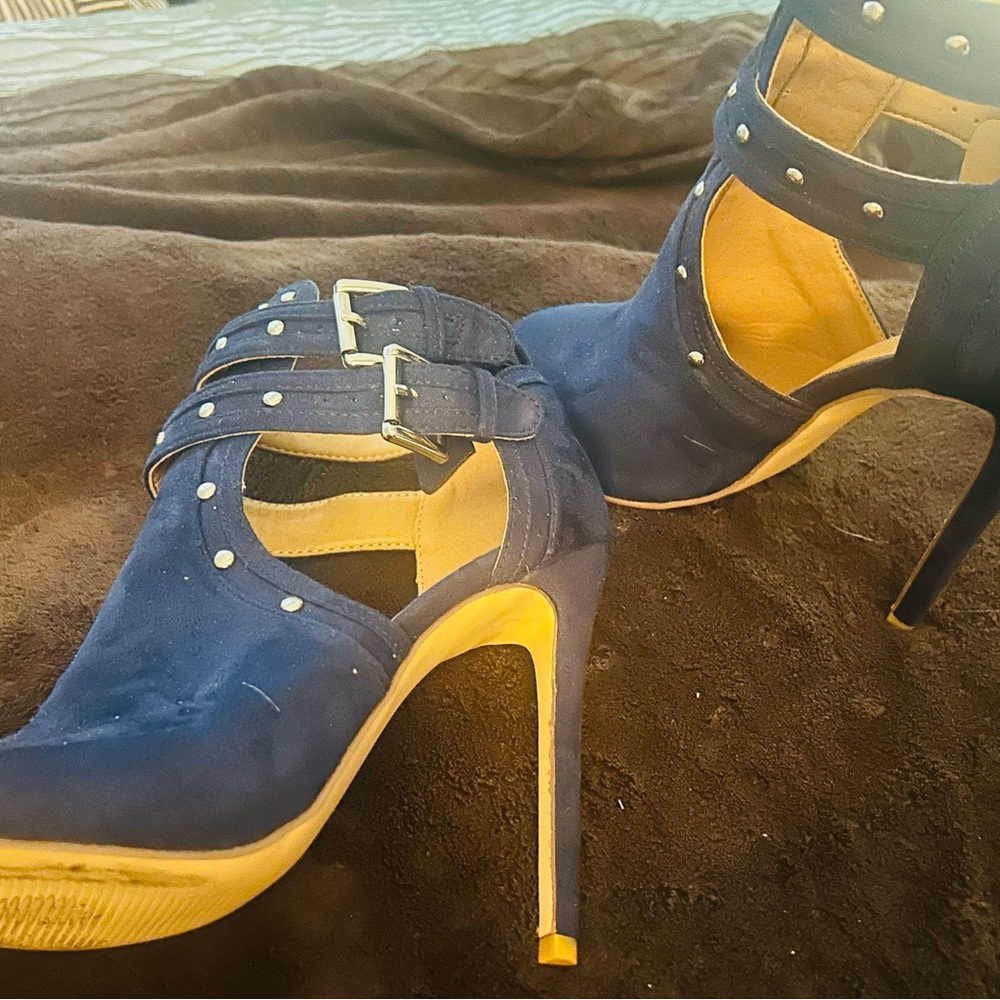 XYD Navy Peep-Toe High Heels with Buckle Detail - Picture 8 of 8